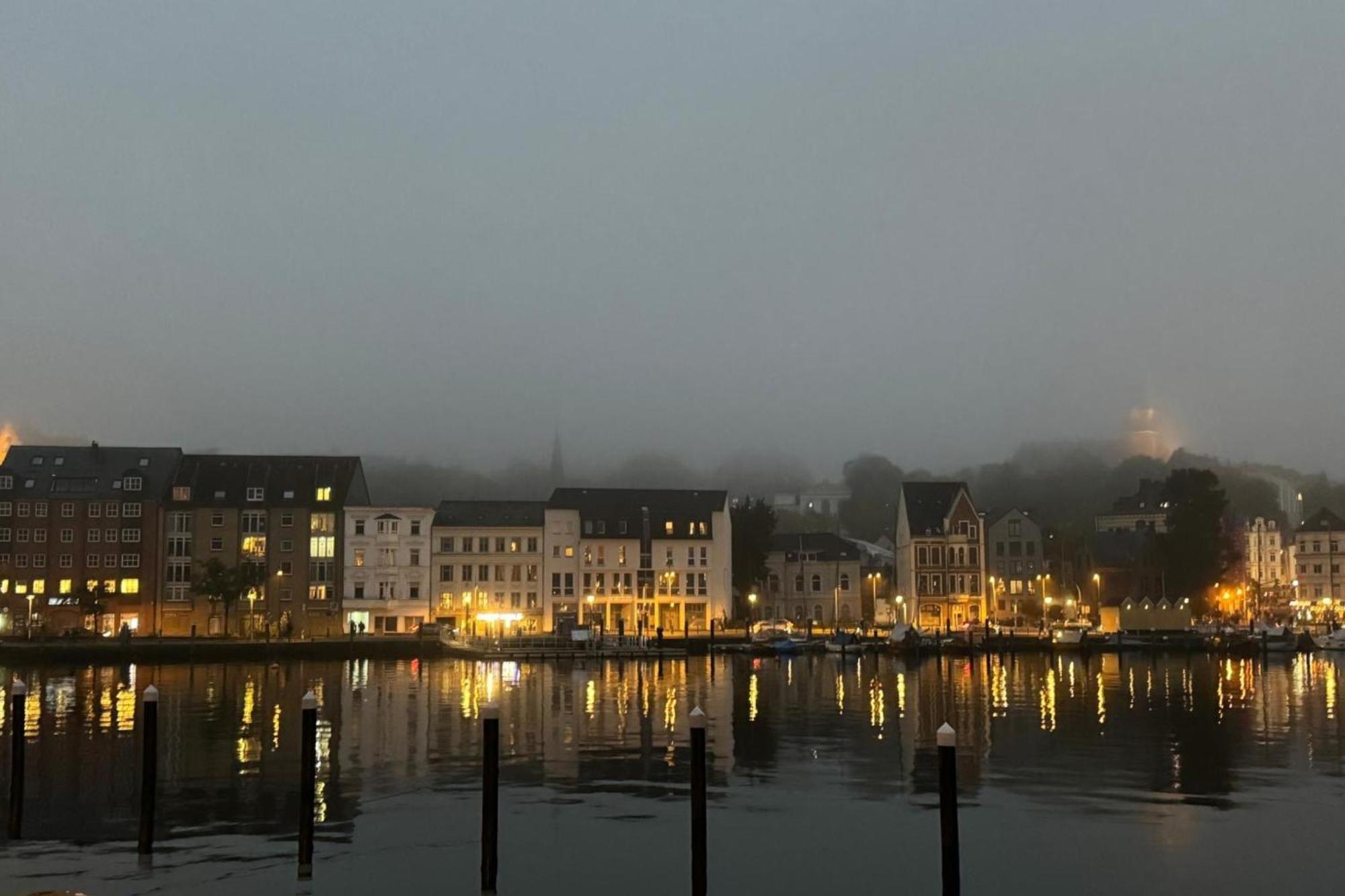 Lieblingsplatz -Wunderschoen, Mit Blick Auf Die Foerde Harrislee Exterior photo